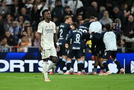 El Real Madrid se queda muy atrás del Barcelona y cae en crisis