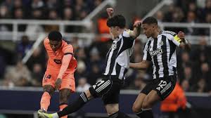 Rashford se frota las manos: Newcastle en la diana