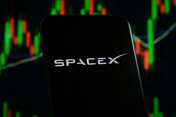 SpaceX stock slips below $135 IPO price as 319 million shares unlock; larger 1.3 billion-share tranche looms in November
