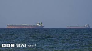 અમેરિકાએ ઈરાનની 'નાકાબંધી'ની જાહેરાત કરી એ બાદ કોનાં ચાર જહાજ પસાર થયાં?