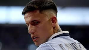 Vasco faz oferta e negocia a contratação do atacante Brian Rodríguez