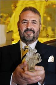 This year the recipient of the award named after the father of modern perfumery, François Coty (1874-1934) is Italian perfumer Lorenzo Villoresi, ... - Prix_Coty_Villoresi