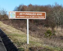 Image de Panneau du 45e parallèle nord à Padoue, Italie