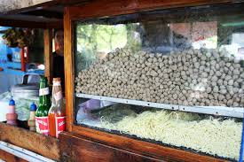 Hasil gambar untuk kuliner di sekeliling taman badakan magelang