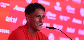 Mi mente sólo está en lograr grandes cosas con Chivas.- Luis Romo