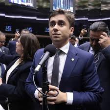Direita concentra 53% do engajamento entre deputados mais seguidos nas redes, diz Nexus