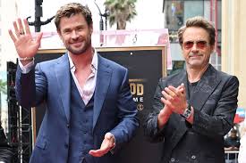 Enquanto Chris Hemsworth recebeu R$ 205 milhões para interpretar Thor em Vingadores, Robert Downey Jr. ganhou mais que o dobro como o Homem de Ferro