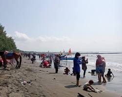 Gambar Pantai Teluk Penyu, Kabupaten Banyumas