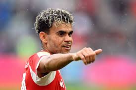Vincent Kompany: New Bayern Munich signing Luis Diaz "full of energy"