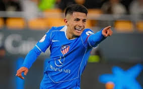 Thiago Almada no Flamengo pode resolver problema do Atlético de Madrid, diz jornal