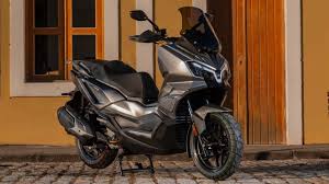 Dafra lança nova SYM ADXTG 300 2027 no Brasil por R$ 32.990