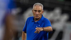Tite explica planejamento para jogador no Cruzeiro: 'Se tem que voltar antes, não está pronto'