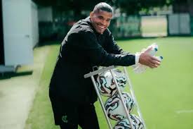 Botafogo investe R$ 4 milhões e contrata goleiro revelado pelo Athletico que estava na Europa