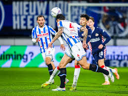 Live Eredivisie | Heerenveen krijgt mogelijkheden in openingsfase tegen PSV