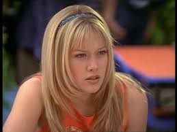 Lizzie in &quot;Movin&#39; On Up&quot; episode. - lizzie-mcguire Photo. Lizzie in &quot;Movin&#39; On Up&quot; episode. Fan of it? 2 Fans. Submitted by rachelpinkrox over a year ago - Lizzie-in-Movin-On-Up-episode-lizzie-mcguire-11212776-768-576