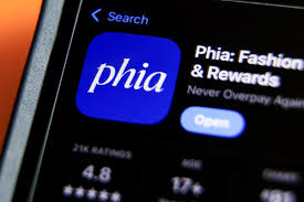 Phoebe Gates Knew Phia Shopping App Took Credit for Sales It Didn’t Drive