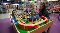 Toy maker MGA Entertainment tries to rally industry to bid on Toys ‘R’ Us Canada
