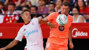 Tras una dura derrota ante el Sevilla, el Barcelona perdió el primer puesto ante el Real Madrid