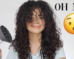 Image de Curly Hair with Curtain Bangs and Curl Cream