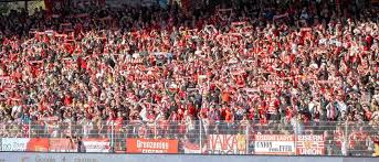 „Beneidenswert, dass die Fans so eine klare Front sind“ In einer Disziplin ist Union Berlin dem FC Bayern klar voraus