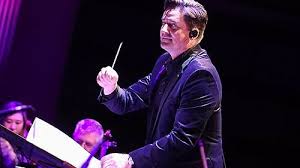 ‘Wednesday’ Composer Chris Bacon On The First Piece Of Advice Tim Burton Gave Him For The Score – Sound & Screen TV