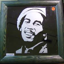 Etched glass mirror featuring portrait of smiling Bob MarleyBy Robert Haining – Jan 29, 2010 – (280 views)1 star2 stars 3 stars4 stars5 stars - Bob_smiling_12x12