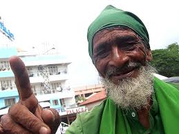 Long Hair, Even Longer Beards, Colorful Beads &amp; Green Attire – The Pir/Fakir | Pakistan Insider - 213199769_62a01d1ee3