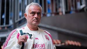 Surpresa do Real Madrid na pré-temporada ganha força para começar como titular com Mourinho