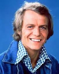 here&#39;s DAVID SOUL back on the show… and here&#39;s DAVID SOUL today at the tender age of 66… - david_soul7