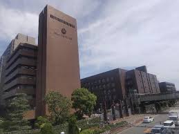 衝撃！武庫川女子大学が共学化へ！その裏に迫る大学経営の危機とは？