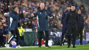 Técnico do Everton quer ajudar West Ham e rebaixar Tottenham no Inglês