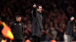 Unai Emery reacts to Arsenal defeat