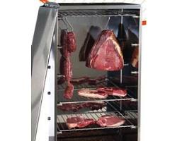 Affumicatore da macelleria con sistema di affumicatura a legno