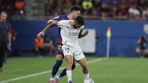 Valencia CF: Autocrítica tras la Derrota ante el Barcelona - Imagen principal del artículo