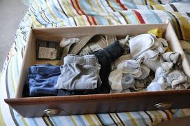 Résultat de recherche d'images pour "sock drawer organized"