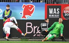 PSG: Chevalier répond aux critiques! Adaptation et Ambition révélées!