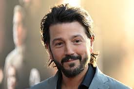 La locura de Diego Luna por El Tri: “No puedo ver los partidos de México solo”