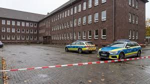 Über drei Stunden Durchsuchung nach Bombendrohung an Lüneburger Gesamtschule