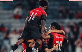 Athletico derrota Operário e mantém invencibilidade no Paranaense