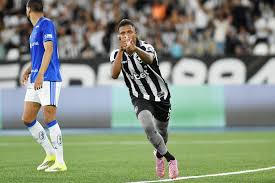 Viralizou: esporro de Diniz, amasso do Botafogo, Zubeldía 100% e parceria Memphis/Neymar
