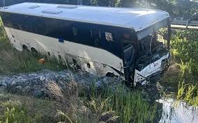 Cinq morts après un carambolage impliquant un bus sur une autoroute de Virginie