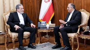 داروسازان، مشاوران امین سلامت و مروجان مصرف منطقی دارو هستند