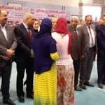 صور.. "مستقبل وطن" يوزع أجهزة