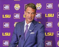 Travelin’ man of SEC football lands at LSU