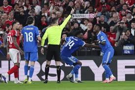 Vinícius, Tchouaméni y Carreras, apercibidos en el Real Madrid ante el Benfica en Champions