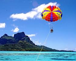 Parasailing in Bora Bora