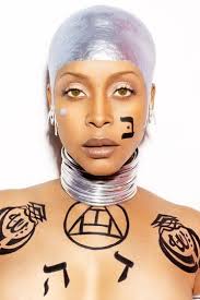 ... Journal to discuss her new album, “New Amerykah Part Two: Return of the Ankh” and her provocative new video for a single off the album, “WIndow Seat. - OB-HZ014_badupi_EV_20100328142915