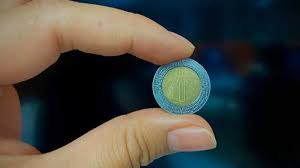 Cierra el peso la sesión con ganancia, pero lastrado por las pérdidas acumuladas de la semana