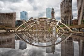 Szimmetrikus-aszimmetrikus alakzat