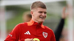 Football League World - News update